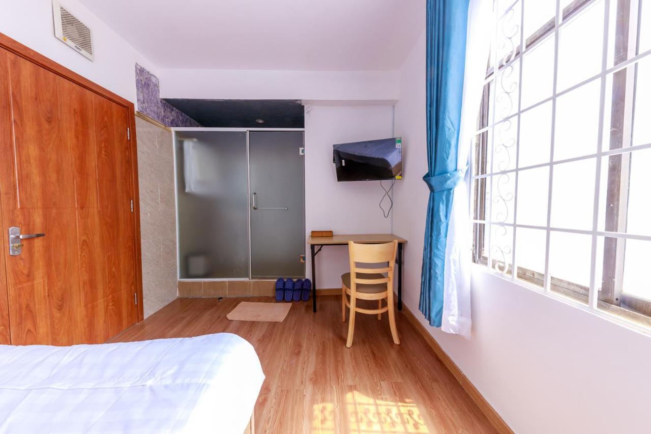 Venus Hotel & Massage - Bui Vien Walking Street Хошимин Екстериор снимка