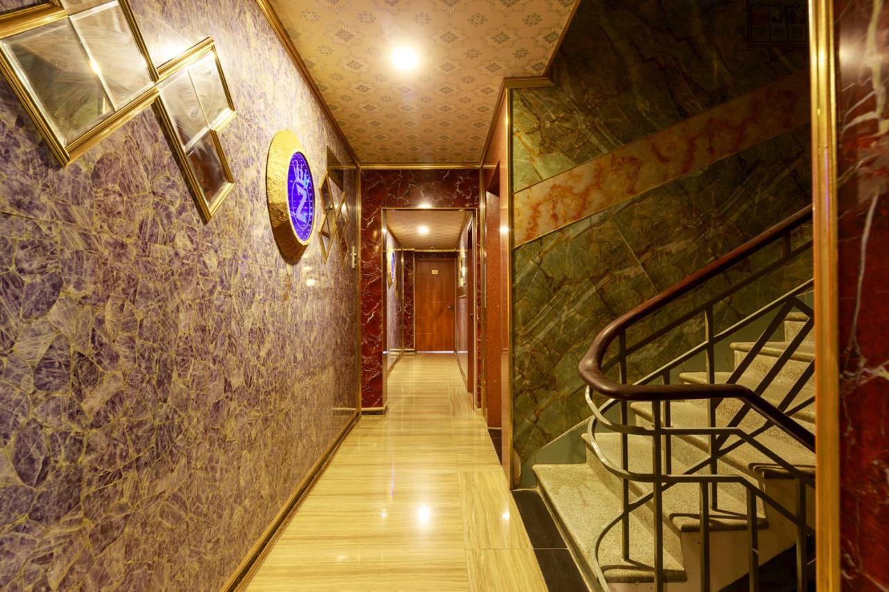 Venus Hotel & Massage - Bui Vien Walking Street Хошимин Екстериор снимка